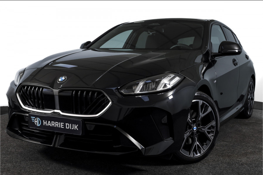 BMW 1-serie 120 M Sport - Automaat | Dig. Cockpit | Adapt. Cruise | Stoelverw. | Leder | PDC | Camera | NAV + App. Connect | ECC | DAB | LM 18" | 7100