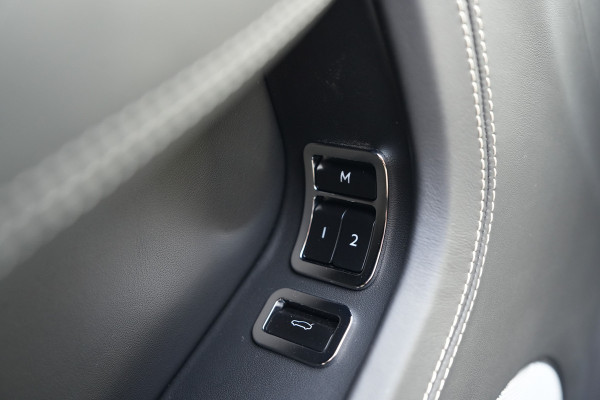 Bentley Continental GT 6.0 W12 | Massage | Camera V+A | Lederen Hemel | Apple CarPlay |