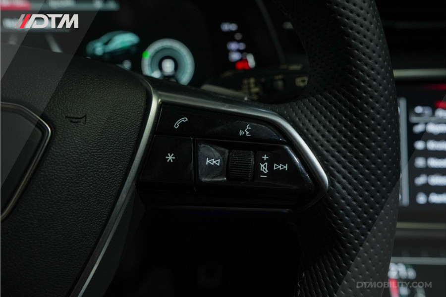 Audi A6 Avant 55TFSIe Quattro | Pano | Sfeer | HuD