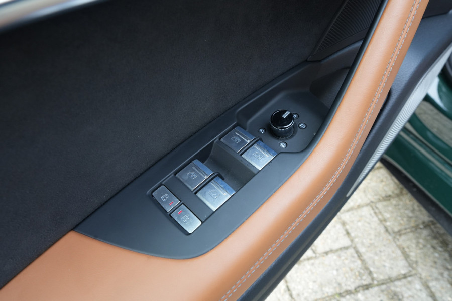 Audi RS6 Avant 4.0 TFSI | B&O 3D | Akrapovic | 4WS | VOL |