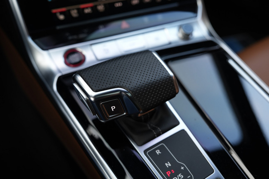 Audi RS6 Avant 4.0 TFSI | B&O 3D | Akrapovic | 4WS | VOL |