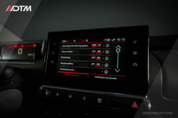 Citroën C4 Cactus 1.2 PureTech Shine | Riem reeds vervangen | 2 jaar Garantie | Carplay | Groot scherm