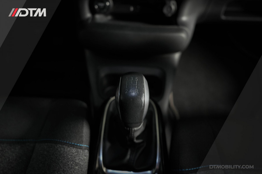 Citroën C4 Cactus 1.2 PureTech Shine | Riem reeds vervangen | 2 jaar Garantie | Carplay | Groot scherm