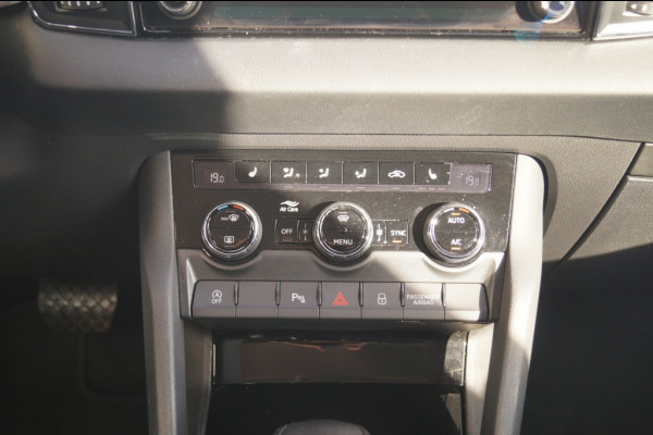 Škoda Karoq 2.0 TDI DSG Ambition -LEER-NAVI-ECC-PDC-