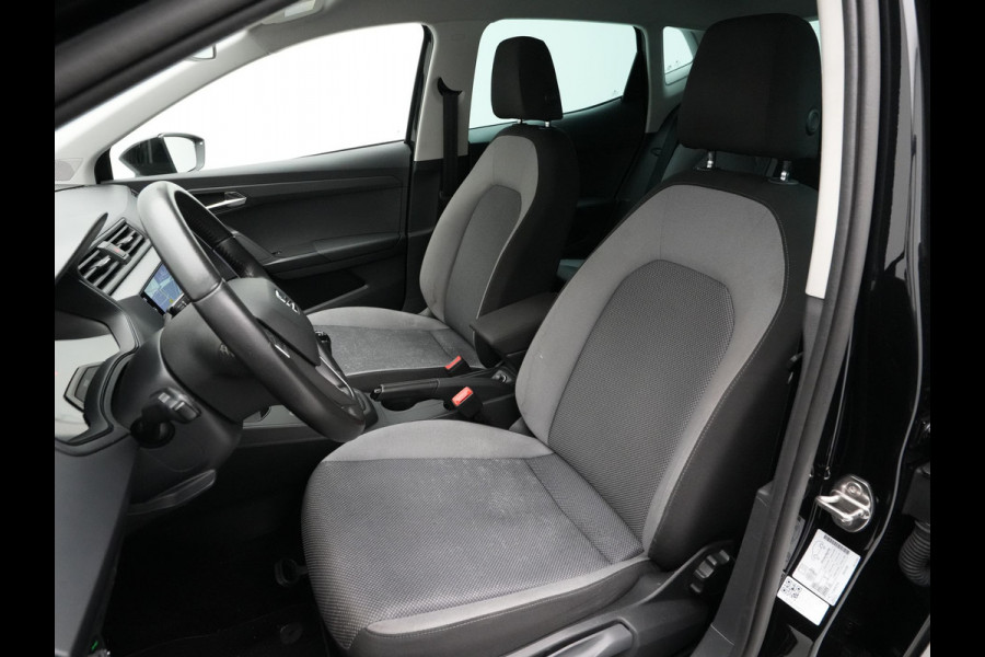 Seat Ibiza 1.0 TSI 95pk Style Business Intense Clima Navigatie Privacyglas Carplay Camera 17" velgen 321