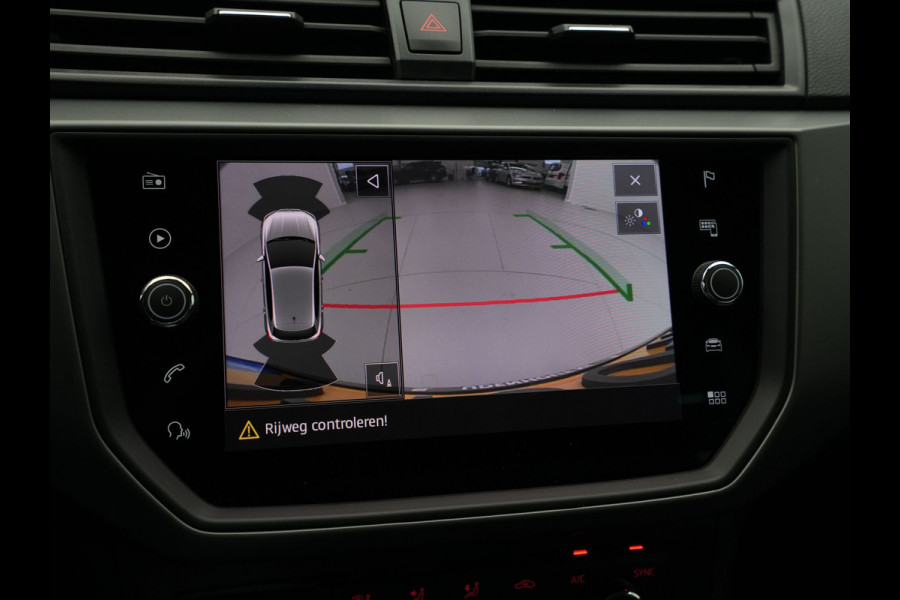 Seat Ibiza 1.0 TSI 95pk Style Business Intense Clima Navigatie Privacyglas Carplay Camera 17" velgen 321