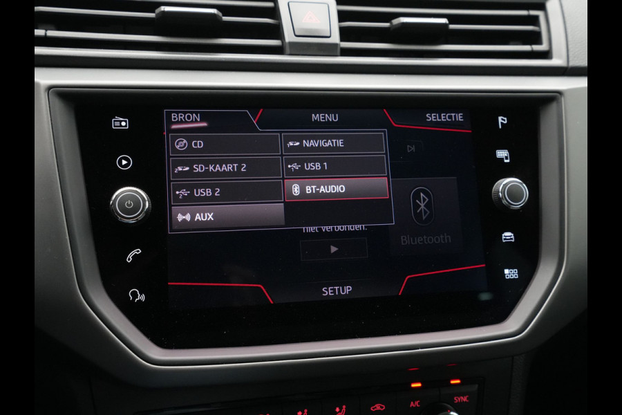 Seat Ibiza 1.0 TSI 95pk Style Business Intense Clima Navigatie Privacyglas Carplay Camera 17" velgen 321