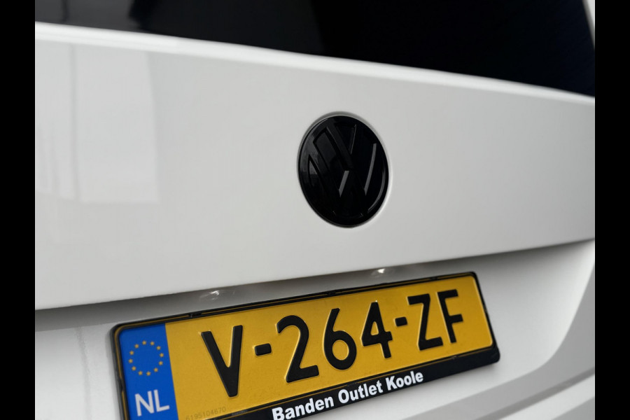 Volkswagen Transporter 2.0 TDI L2H1 Trendline DUBBEL CABINE / AIRCO / LEER / VERLAAGD / SPOILERS