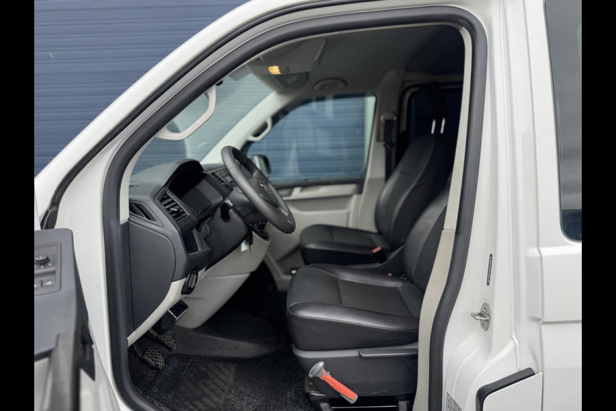 Volkswagen Transporter 2.0 TDI L2H1 Trendline DUBBEL CABINE / AIRCO / LEER / VERLAAGD / SPOILERS