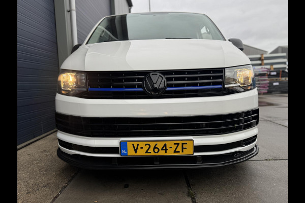 Volkswagen Transporter 2.0 TDI L2H1 Trendline DUBBEL CABINE / AIRCO / LEER / VERLAAGD / SPOILERS