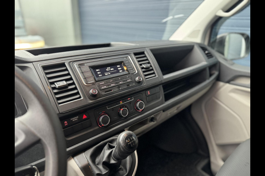 Volkswagen Transporter 2.0 TDI L2H1 Trendline DUBBEL CABINE / AIRCO / LEER / VERLAAGD / SPOILERS