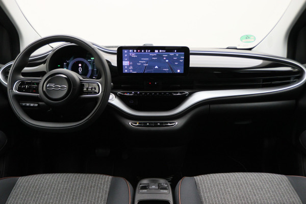 Fiat 500 Icon 42 kWh Virtual Cockpit, Apple Carplay, Cruise, Lane Assist, DAB, 16"