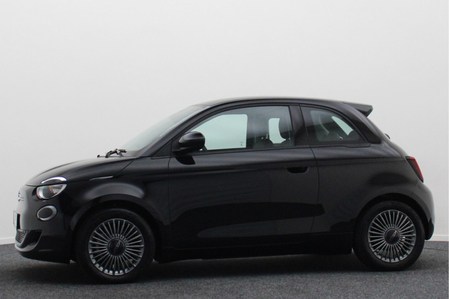 Fiat 500 Icon 42 kWh Virtual Cockpit, Apple Carplay, Cruise, Lane Assist, DAB, 16"