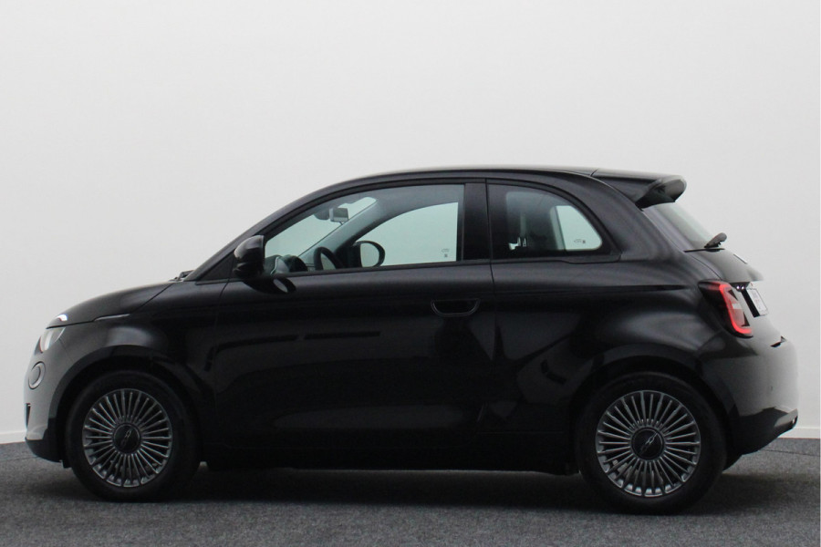 Fiat 500 Icon 42 kWh Virtual Cockpit, Apple Carplay, Cruise, Lane Assist, DAB, 16"