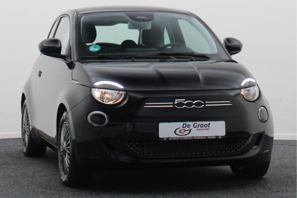 Fiat 500 Icon 42 kWh Virtual Cockpit, Apple Carplay, Cruise, Lane Assist, DAB, 16"