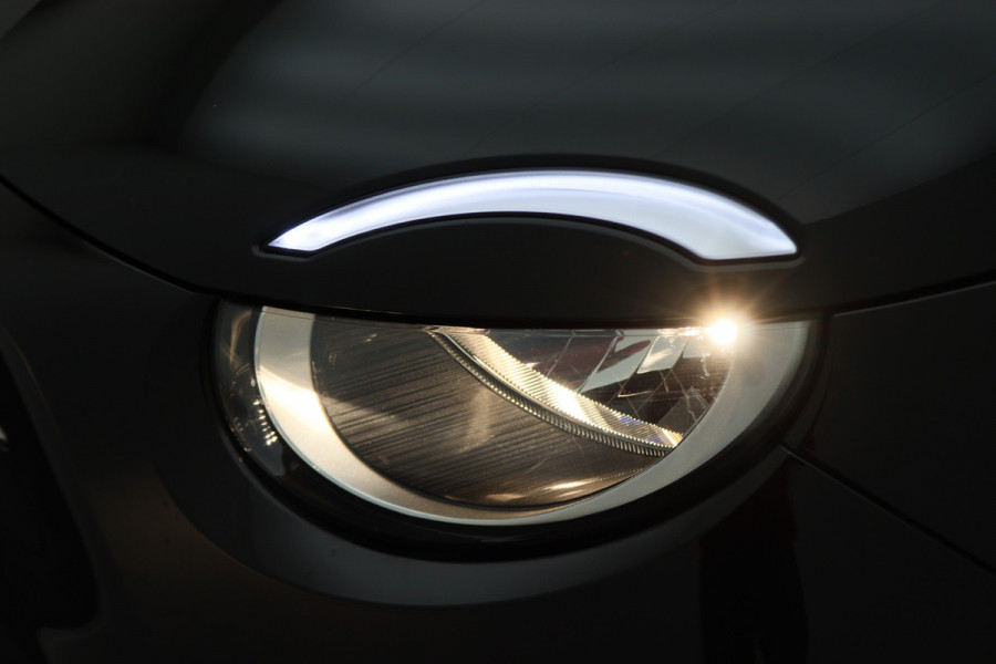 Fiat 500 Icon 42 kWh Virtual Cockpit, Apple Carplay, Cruise, Lane Assist, DAB, 16"