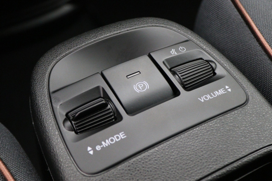 Fiat 500 Icon 42 kWh Virtual Cockpit, Apple Carplay, Cruise, Lane Assist, DAB, 16"