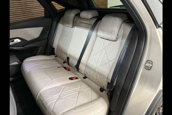 DS 7 Crossback E-Tense 4x4 So Chic | Leder | Pano | massagestoelen | Alle opties !! | NL auto