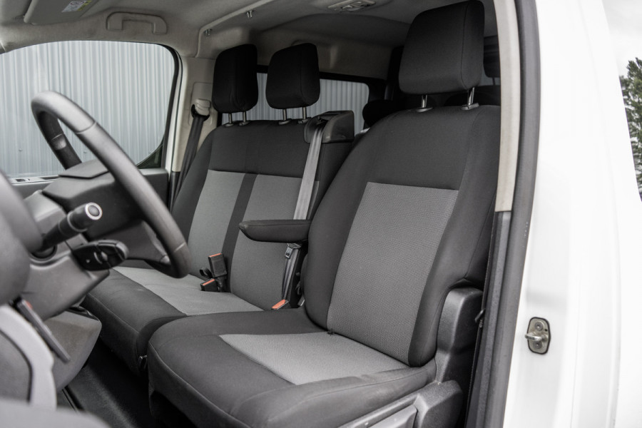 Peugeot Expert **2.0 | L3H1 | 6-Zits | LED | Camera | Cruise | Airco | PDC | Euro 6**