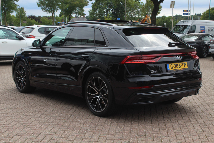 Audi Q8 50 TDI quattro Pro Line S / Trekhaak / Panoramadak / 360Camera / 22'' / Luchtvering / B&O / Softclose / Sfeerverlichting / Dodehoek / Stoelverwarming / DAB / ACC