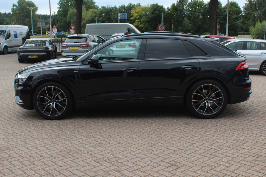 Audi Q8 50 TDI quattro Pro Line S / Trekhaak / Panoramadak / 360Camera / 22'' / Luchtvering / B&O / Softclose / Sfeerverlichting / Dodehoek / Stoelverwarming / DAB / ACC