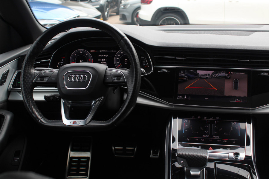 Audi Q8 50 TDI quattro Pro Line S / Trekhaak / Panoramadak / 360Camera / 22'' / Luchtvering / B&O / Softclose / Sfeerverlichting / Dodehoek / Stoelverwarming / DAB / ACC