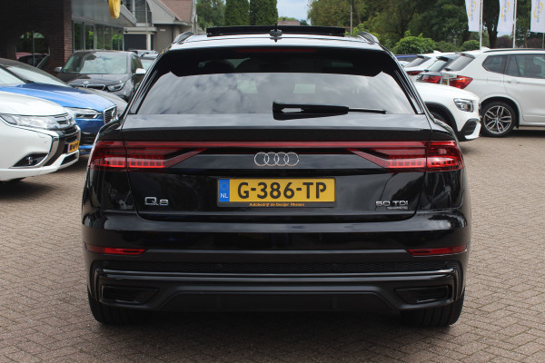 Audi Q8 50 TDI quattro Pro Line S / Trekhaak / Panoramadak / 360Camera / 22'' / Luchtvering / B&O / Softclose / Sfeerverlichting / Dodehoek / Stoelverwarming / DAB / ACC