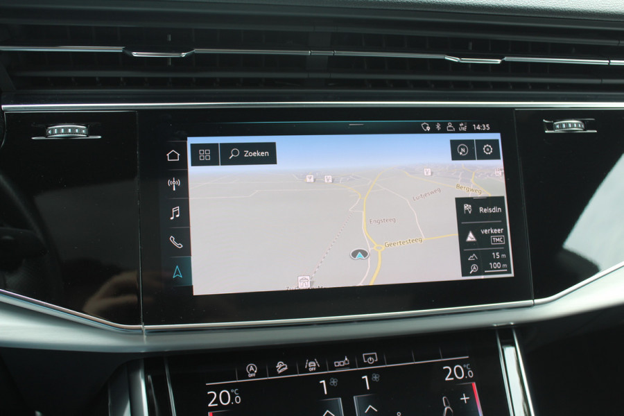 Audi Q8 50 TDI quattro Pro Line S / Trekhaak / Panoramadak / 360Camera / 22'' / Luchtvering / B&O / Softclose / Sfeerverlichting / Dodehoek / Stoelverwarming / DAB / ACC