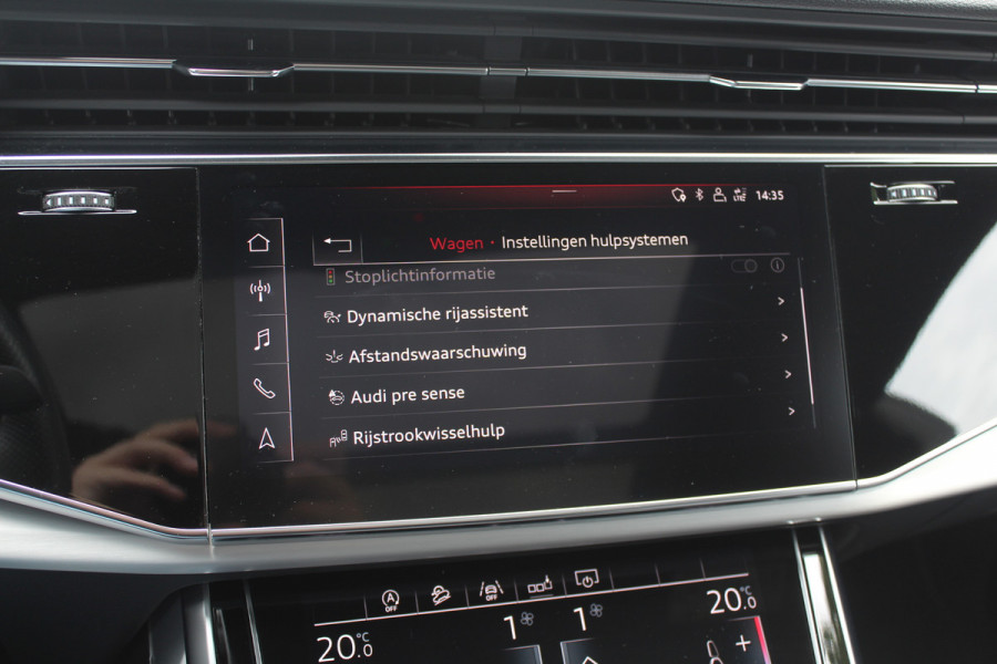 Audi Q8 50 TDI quattro Pro Line S / Trekhaak / Panoramadak / 360Camera / 22'' / Luchtvering / B&O / Softclose / Sfeerverlichting / Dodehoek / Stoelverwarming / DAB / ACC