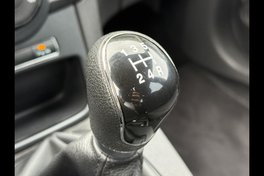 Ford Fiesta 1.0 Style Ultimate 2e Eigenaar,Navi,Airco,Cruise,80pk,5 Deurs,Lm velgen,N.A.P,Pdc V+A,Apk tot 05-2026