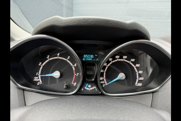 Ford Fiesta 1.0 Style Ultimate 2e Eigenaar,Navi,Airco,Cruise,80pk,5 Deurs,Lm velgen,N.A.P,Pdc V+A,Apk tot 05-2026