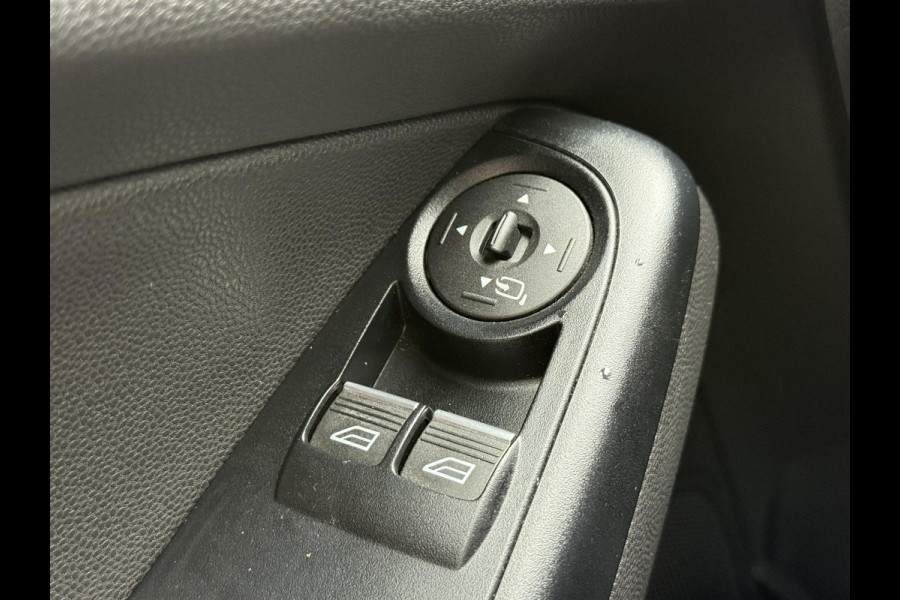 Ford Fiesta 1.0 Style Ultimate 2e Eigenaar,Navi,Airco,Cruise,80pk,5 Deurs,Lm velgen,N.A.P,Pdc V+A,Apk tot 05-2026