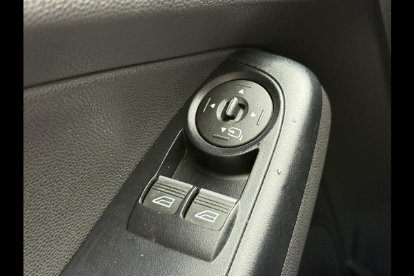 Ford Fiesta 1.0 Style Ultimate 2e Eigenaar,Navi,Airco,Cruise,80pk,5 Deurs,Lm velgen,N.A.P,Pdc V+A,Apk tot 05-2026