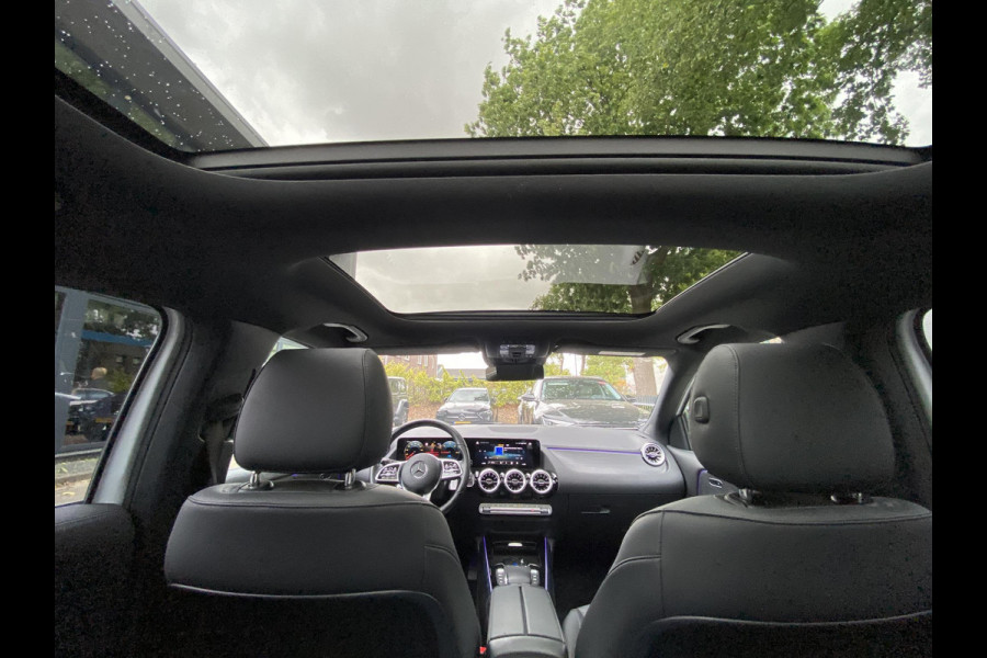 Mercedes-Benz EQA 250 Luxury Line 67 kWh VAN: 38.900,- VOOR 35.877,- UW HERFSTVOORDEEL: 3.023,- DEALER ONDERHOUDEN | AMBILIGHT | CAMERA | PANORAMADAK | RIJKLAARPRIJS INCL. 12MND BOVAG