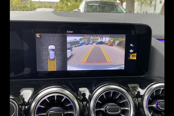 Mercedes-Benz EQA 250 Luxury Line 67 kWh VAN: 38.900,- VOOR 35.877,- UW HERFSTVOORDEEL: 3.023,- DEALER ONDERHOUDEN | AMBILIGHT | CAMERA | PANORAMADAK | RIJKLAARPRIJS INCL. 12MND BOVAG