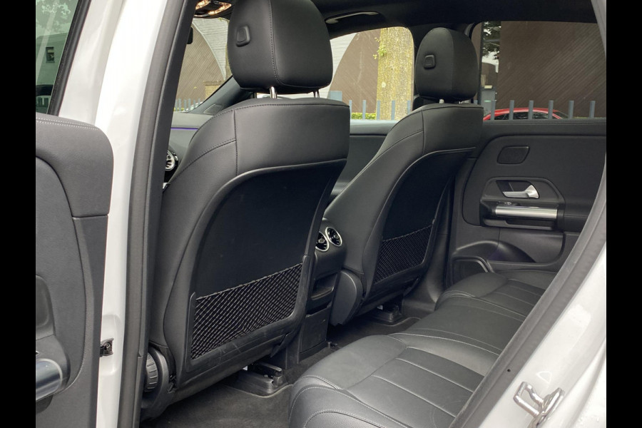 Mercedes-Benz EQA 250 Luxury Line 67 kWh VAN: 38.900,- VOOR 35.877,- UW HERFSTVOORDEEL: 3.023,- DEALER ONDERHOUDEN | AMBILIGHT | CAMERA | PANORAMADAK | RIJKLAARPRIJS INCL. 12MND BOVAG