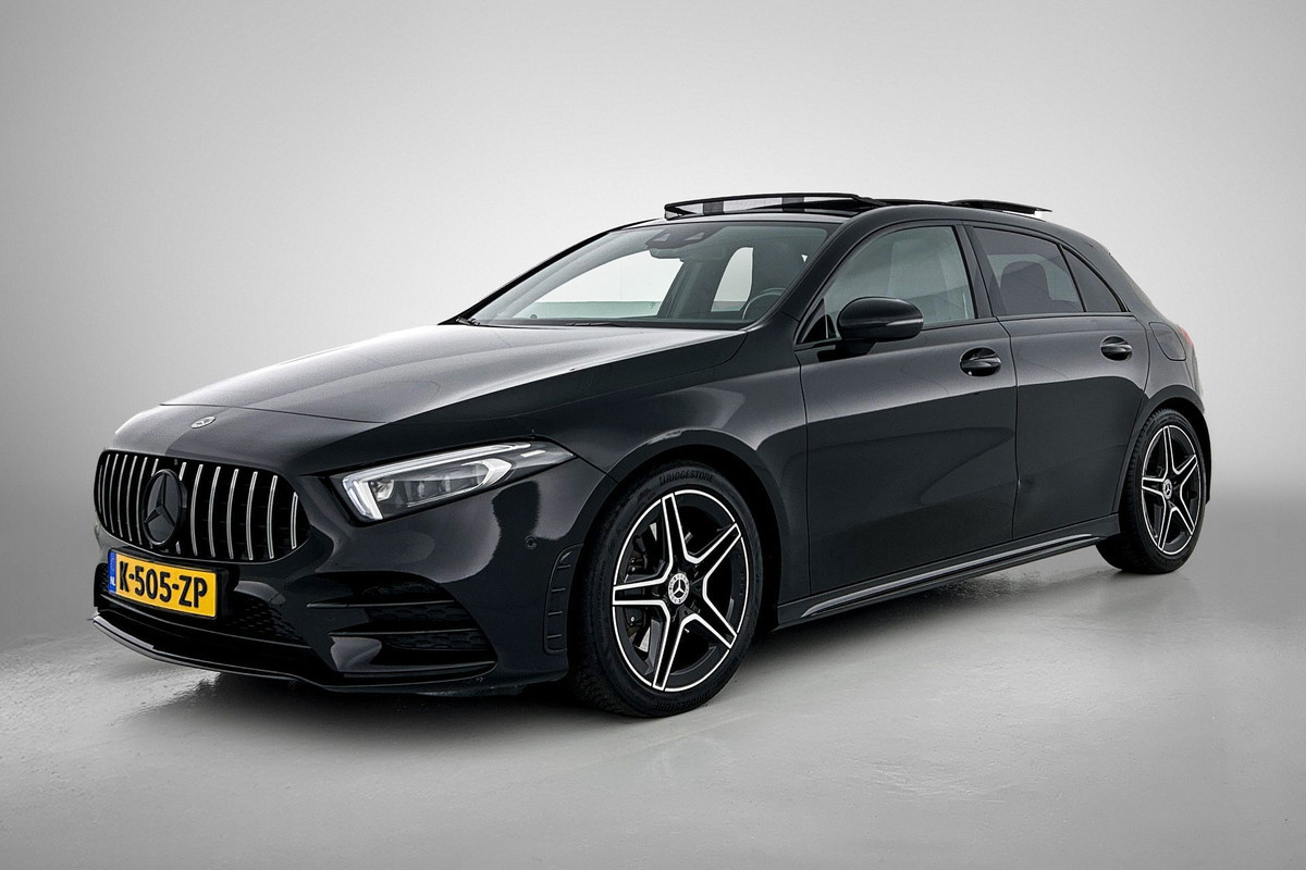 Mercedes-Benz A-Klasse 220 AMG Premium(BOM VOL, Pano, SfeerV, Burmester Audio, StoelV, Camera, Navi, PDC V+A, Etc) Mercedes-Benz A-Klasse 220 AMG Premium(BOM VOL, Pano, SfeerV, Burmester Audio, StoelV, Camera, Navi, PDC V+A, Etc)