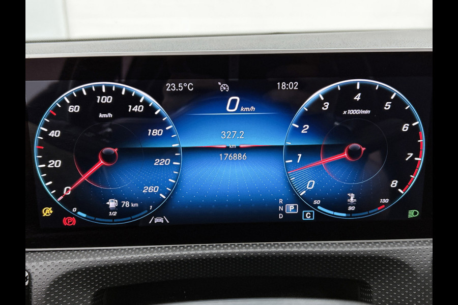 Mercedes-Benz A-Klasse 220 AMG Premium(BOM VOL, Pano, SfeerV, Burmester Audio, StoelV, Camera, Navi, PDC V+A, Etc) Mercedes-Benz A-Klasse 220 AMG Premium(BOM VOL, Pano, SfeerV, Burmester Audio, StoelV, Camera, Navi, PDC V+A, Etc)