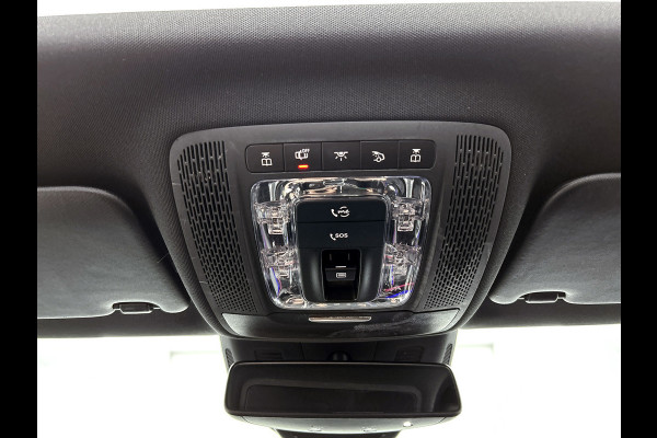 Mercedes-Benz A-Klasse 220 AMG Premium(BOM VOL, Pano, SfeerV, Burmester Audio, StoelV, Camera, Navi, PDC V+A, Etc) Mercedes-Benz A-Klasse 220 AMG Premium(BOM VOL, Pano, SfeerV, Burmester Audio, StoelV, Camera, Navi, PDC V+A, Etc)