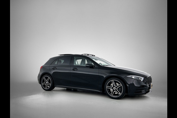 Mercedes-Benz A-Klasse 220 AMG Premium(BOM VOL, Pano, SfeerV, Burmester Audio, StoelV, Camera, Navi, PDC V+A, Etc) Mercedes-Benz A-Klasse 220 AMG Premium(BOM VOL, Pano, SfeerV, Burmester Audio, StoelV, Camera, Navi, PDC V+A, Etc)