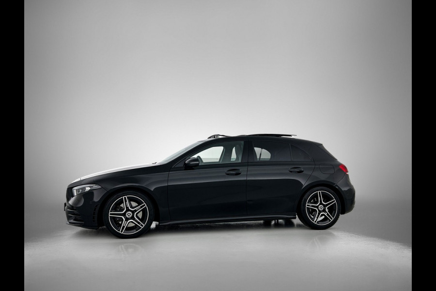 Mercedes-Benz A-Klasse 220 AMG Premium(BOM VOL, Pano, SfeerV, Burmester Audio, StoelV, Camera, Navi, PDC V+A, Etc) Mercedes-Benz A-Klasse 220 AMG Premium(BOM VOL, Pano, SfeerV, Burmester Audio, StoelV, Camera, Navi, PDC V+A, Etc)