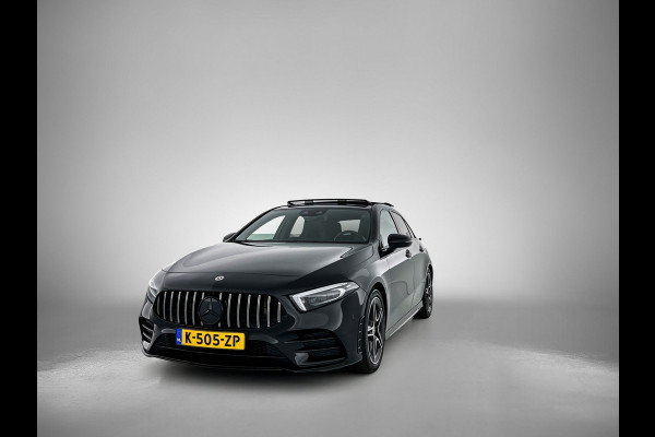 Mercedes-Benz A-Klasse 220 AMG Premium(BOM VOL, Pano, SfeerV, Burmester Audio, StoelV, Camera, Navi, PDC V+A, Etc) Mercedes-Benz A-Klasse 220 AMG Premium(BOM VOL, Pano, SfeerV, Burmester Audio, StoelV, Camera, Navi, PDC V+A, Etc)