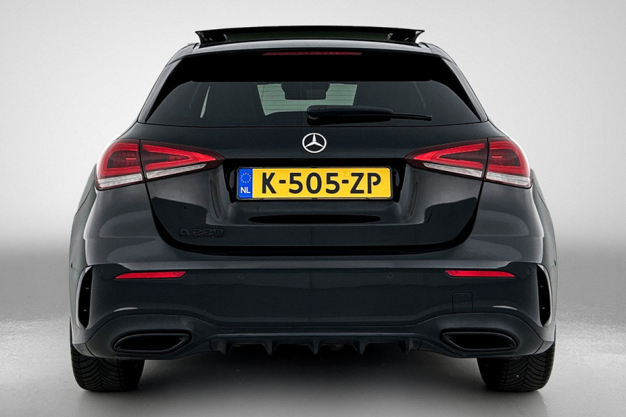 Mercedes-Benz A-Klasse 220 AMG Premium(BOM VOL, Pano, SfeerV, Burmester Audio, StoelV, Camera, Navi, PDC V+A, Etc) Mercedes-Benz A-Klasse 220 AMG Premium(BOM VOL, Pano, SfeerV, Burmester Audio, StoelV, Camera, Navi, PDC V+A, Etc)