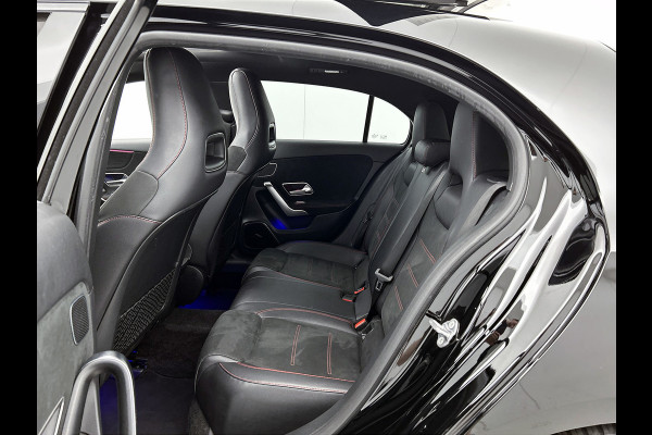 Mercedes-Benz A-Klasse 220 AMG Premium(BOM VOL, Pano, SfeerV, Burmester Audio, StoelV, Camera, Navi, PDC V+A, Etc) Mercedes-Benz A-Klasse 220 AMG Premium(BOM VOL, Pano, SfeerV, Burmester Audio, StoelV, Camera, Navi, PDC V+A, Etc)