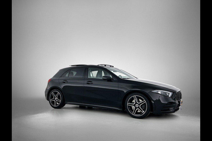 Mercedes-Benz A-Klasse 220 AMG Premium(BOM VOL, Pano, SfeerV, Burmester Audio, StoelV, Camera, Navi, PDC V+A, Etc) Mercedes-Benz A-Klasse 220 AMG Premium(BOM VOL, Pano, SfeerV, Burmester Audio, StoelV, Camera, Navi, PDC V+A, Etc)