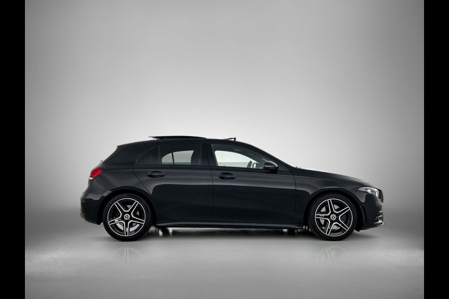 Mercedes-Benz A-Klasse 220 AMG Premium(BOM VOL, Pano, SfeerV, Burmester Audio, StoelV, Camera, Navi, PDC V+A, Etc) Mercedes-Benz A-Klasse 220 AMG Premium(BOM VOL, Pano, SfeerV, Burmester Audio, StoelV, Camera, Navi, PDC V+A, Etc)