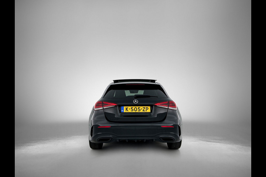 Mercedes-Benz A-Klasse 220 AMG Premium(BOM VOL, Pano, SfeerV, Burmester Audio, StoelV, Camera, Navi, PDC V+A, Etc) Mercedes-Benz A-Klasse 220 AMG Premium(BOM VOL, Pano, SfeerV, Burmester Audio, StoelV, Camera, Navi, PDC V+A, Etc)