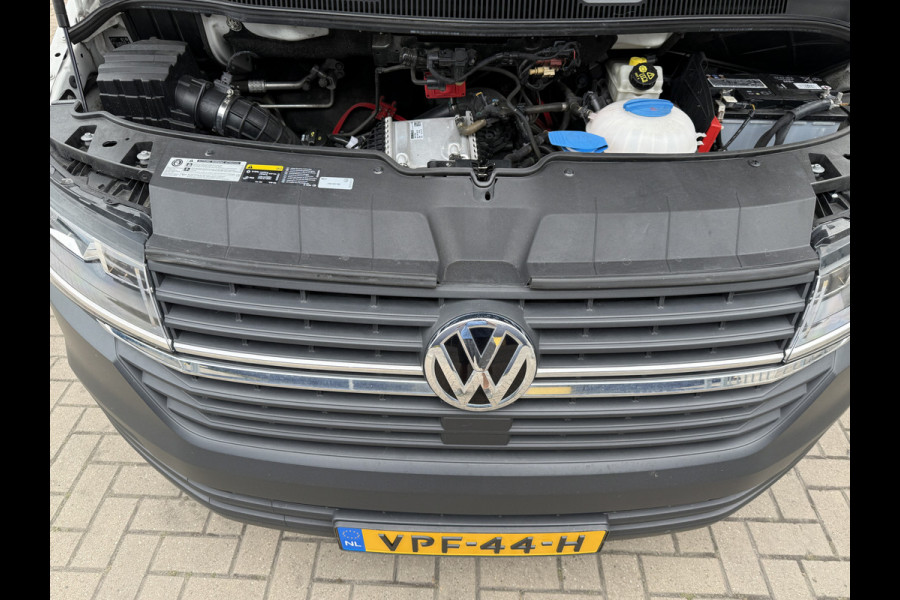 Volkswagen Transporter 2.0 TDI 110PK EURO6 L2H1 28 Cruise control/trekhaak/navi