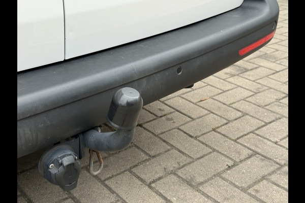 Volkswagen Transporter 2.0 TDI 110PK EURO6 L2H1 28 Cruise control/trekhaak/navi