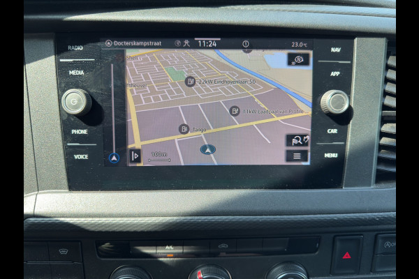 Volkswagen Transporter 2.0 TDI 110PK EURO6 L2H1 28 Cruise control/trekhaak/navi